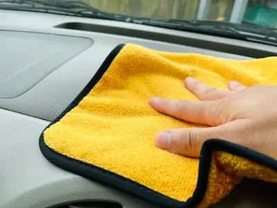 沖縄 車 車内清掃